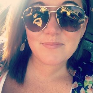 Meet your Posher, Shawna